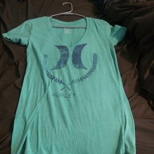 Hurley v neck tee